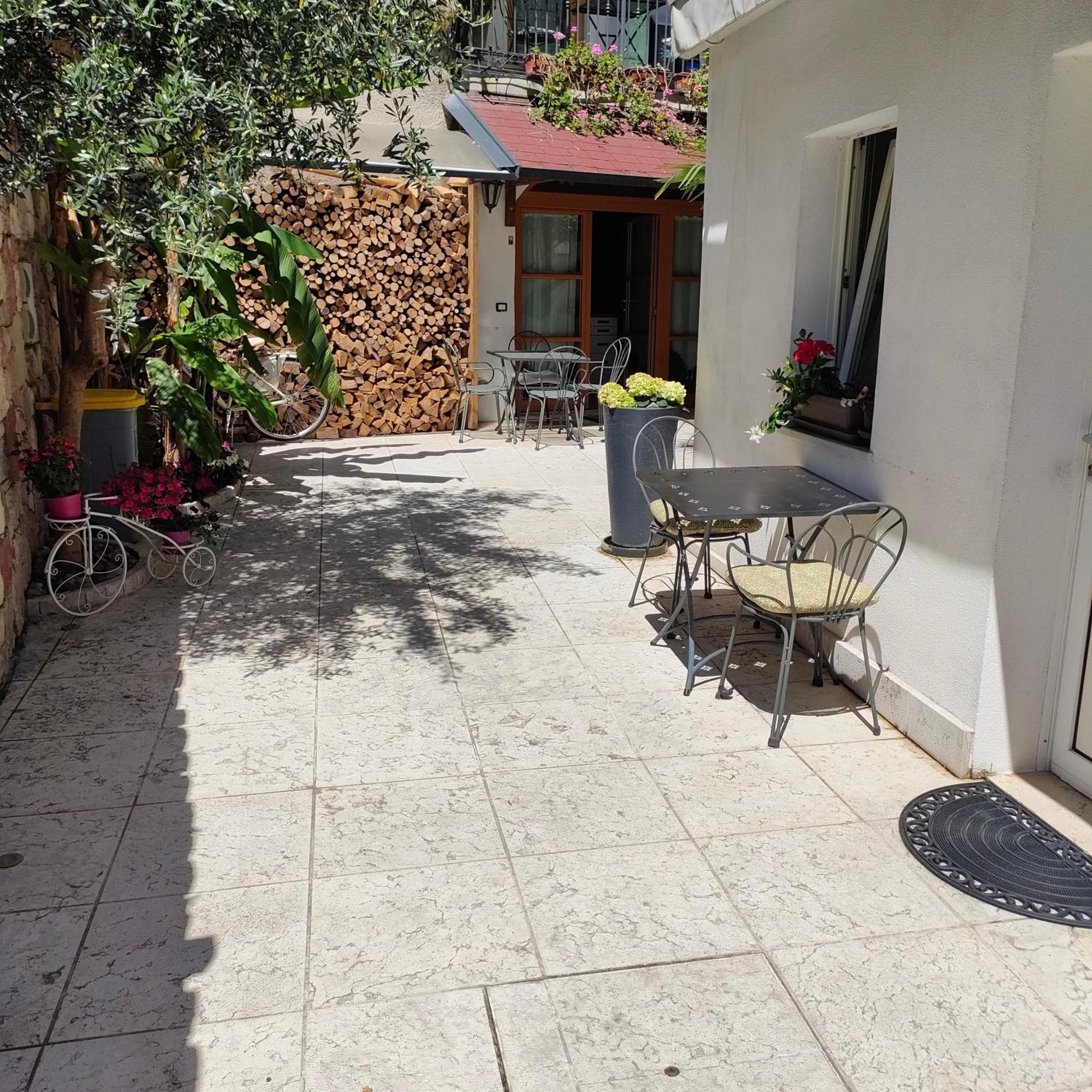 Garda Sweet Apartments Arco Bagian luar foto