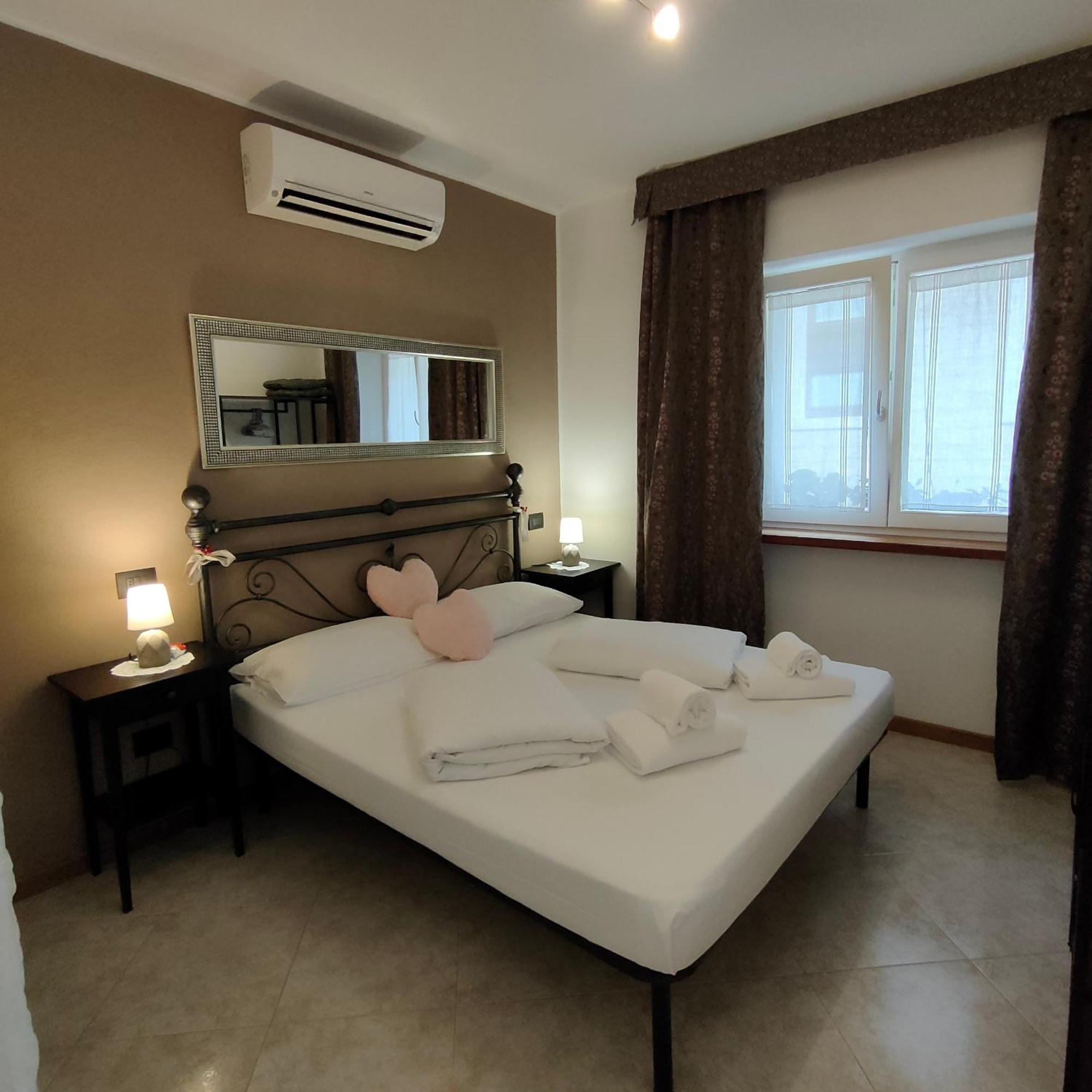 Garda Sweet Apartments Arco Bagian luar foto